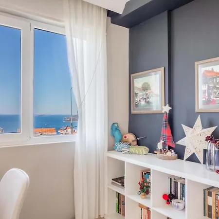 Furnished Cozy Flat With Wide Sea View In Apartment *